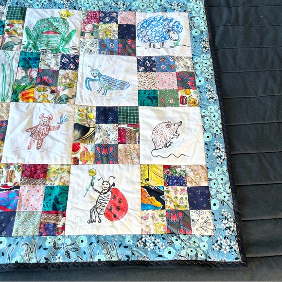 Handmade Baby Quilt with Original Hand-drawn Woodland/farm animals Art
#0911246 - Picture 5 of 13